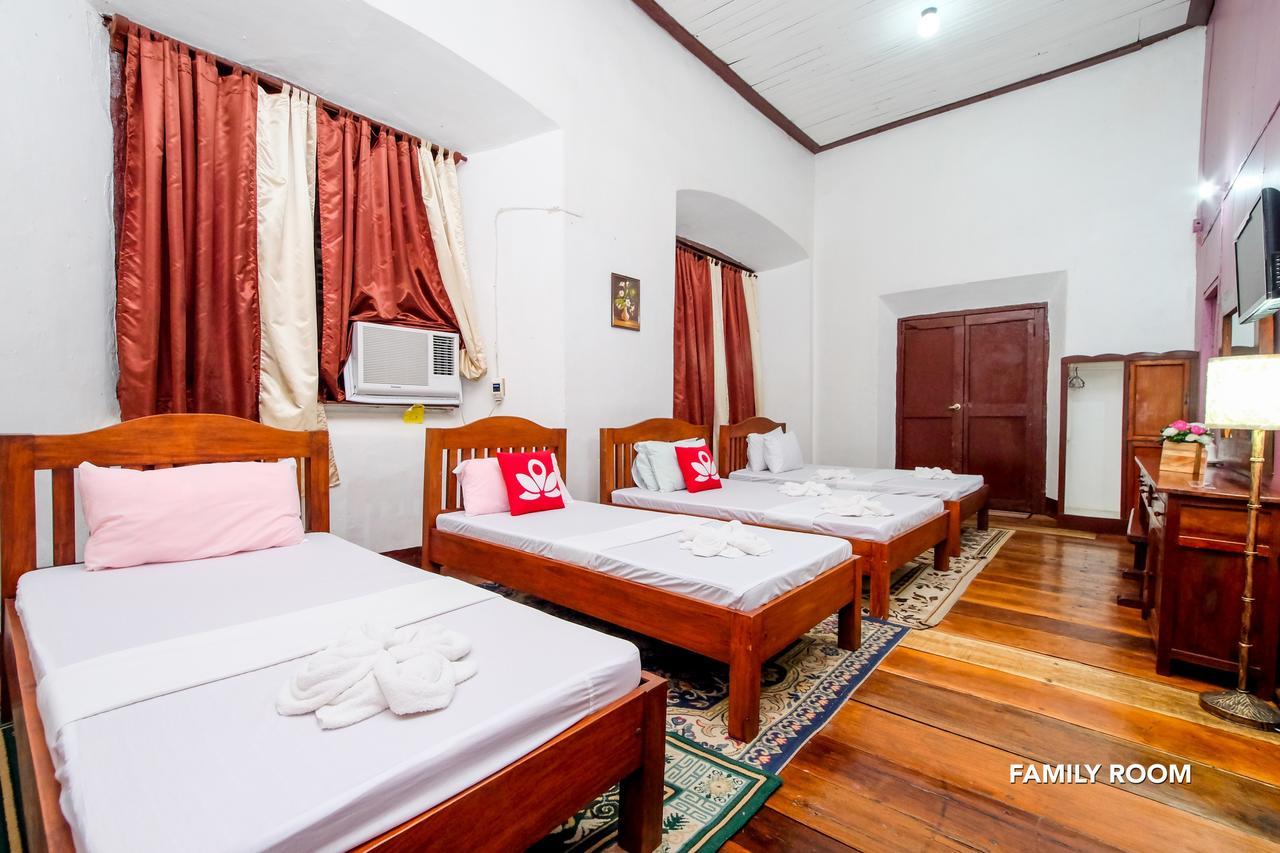 Zen Rooms Calle Crisologo ויגאן מראה חיצוני תמונה