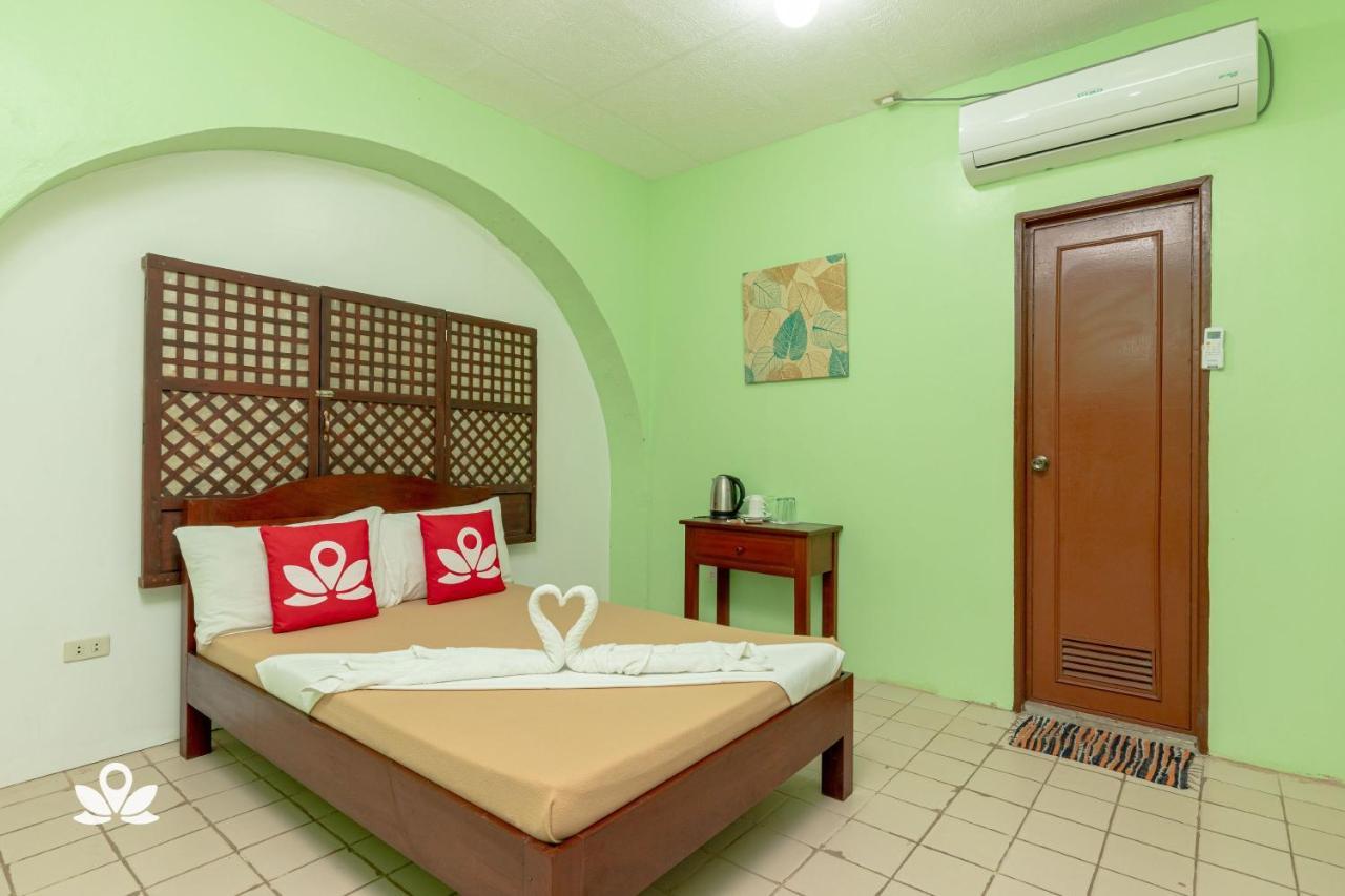 Zen Rooms Calle Crisologo ויגאן מראה חיצוני תמונה