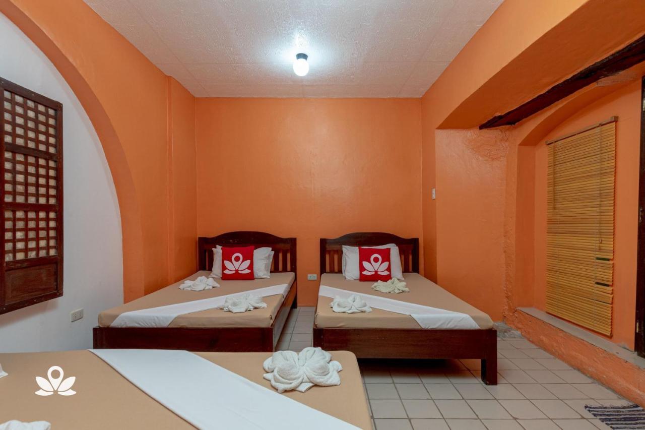 Zen Rooms Calle Crisologo ויגאן מראה חיצוני תמונה